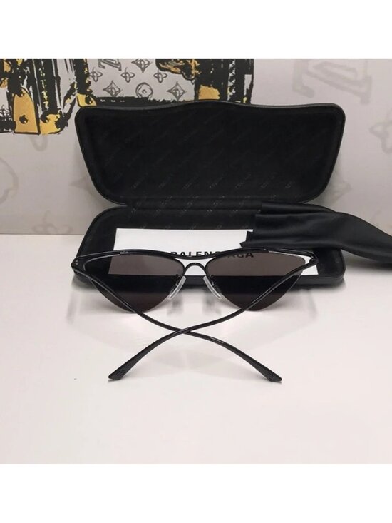 NEW AUTHENTIC Balenciaga Black Sunglasses BB0093s 001 main image 12